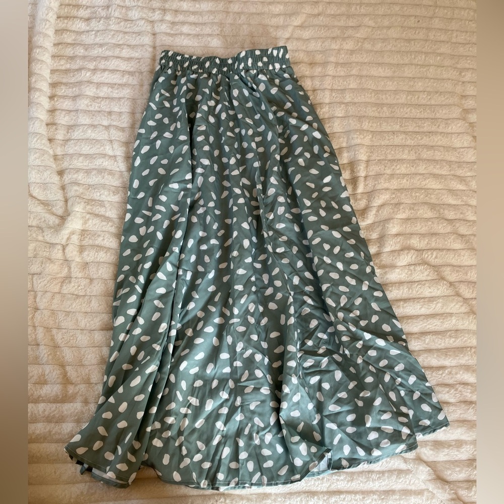 Cute teal polka dot flowy maxi skirt